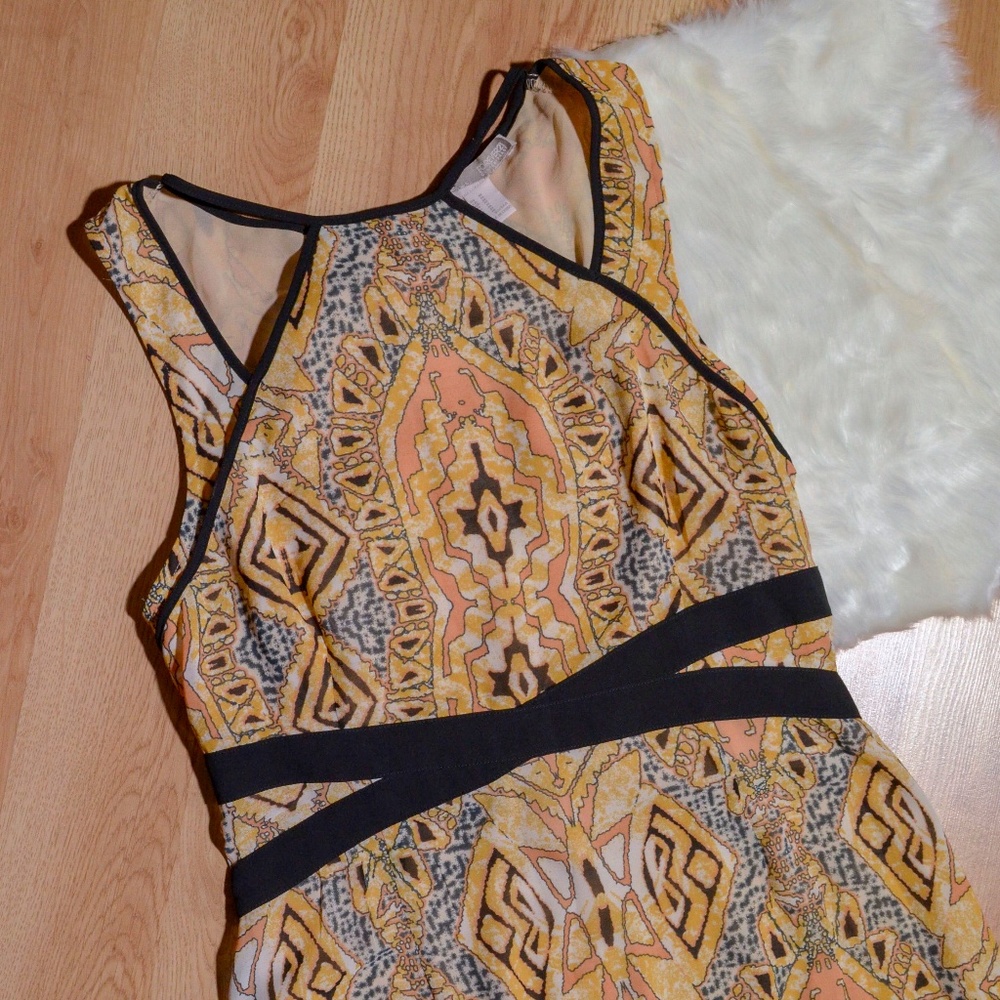 Forever 21 Yellow and Black Maxi Dress